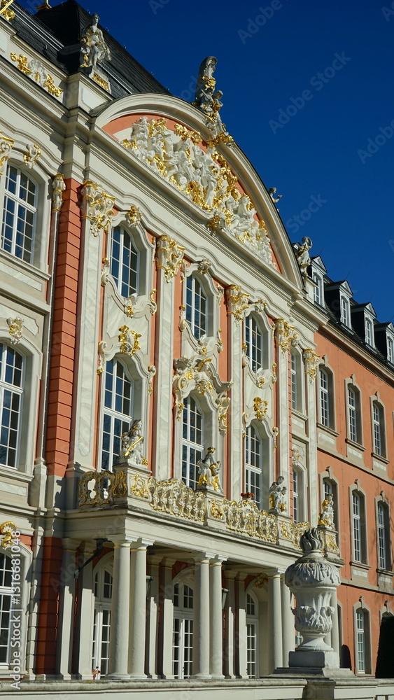 Fototapeta premium Kurfürstliches Palais in Trier