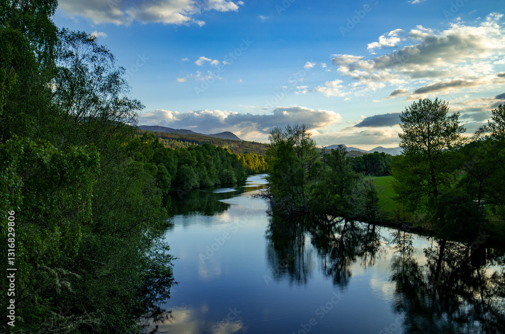 Fototapeta premium lake and mountains
