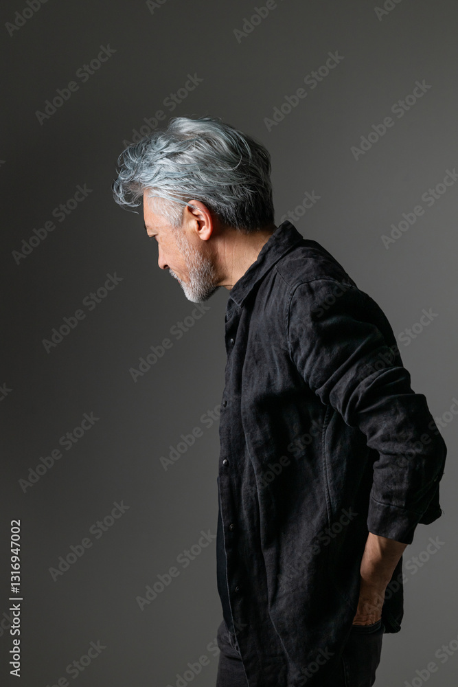 Fototapeta premium カジュアルファッションの男性 