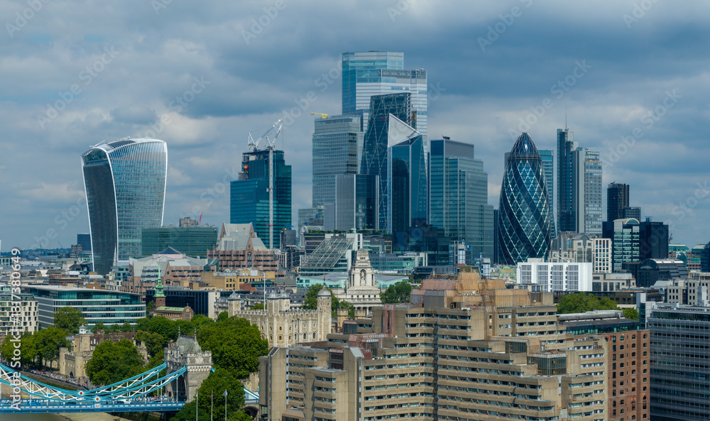 Fototapeta premium Financial District - London, United Kingdom