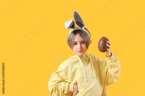 Cute little boy in bunny ea...