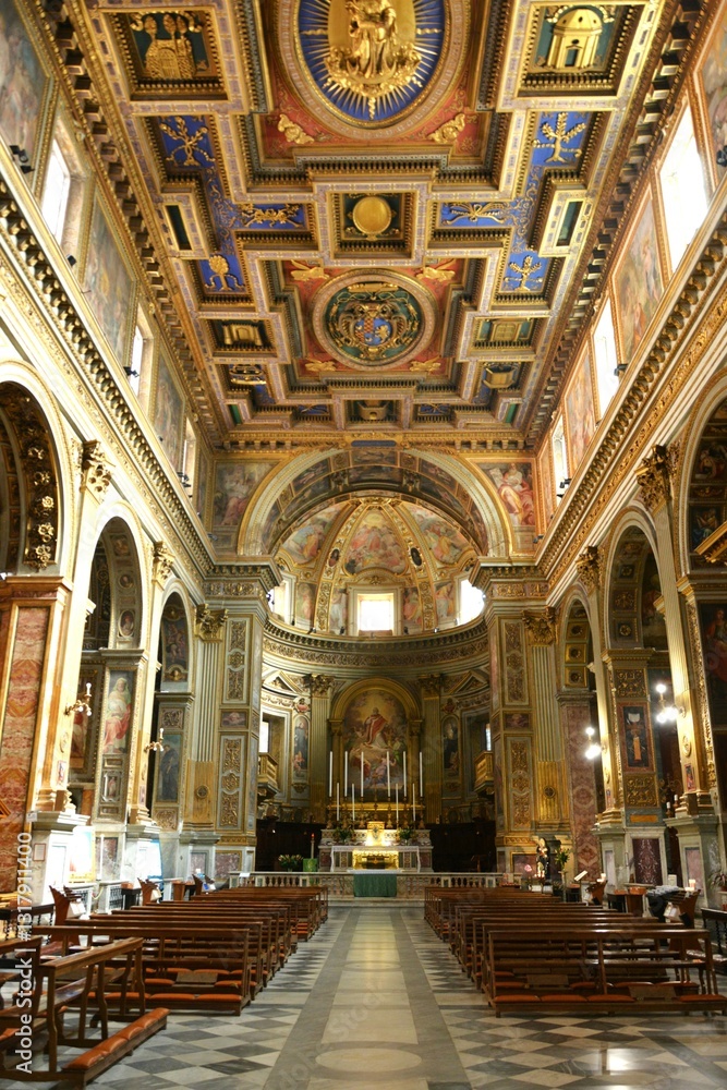 Fototapeta premium ローマの教会の内観