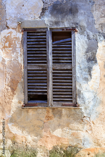 Obraz na płótnie Europe, Spain, Balearic Islands, Mallorca. Wood shuttered window. w salonie