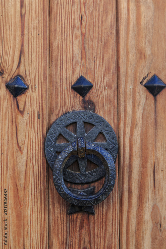 Europe, Spain, Balearic Islands, Mallorca. Esporles. door knocker.
