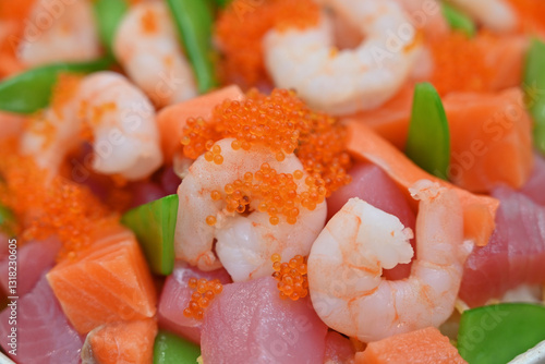 彩り海鮮ちらし寿司