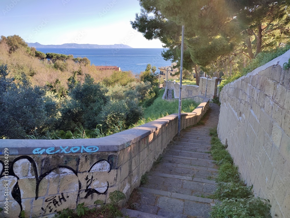 Napoli - Scalinata di Discesa Gaiola verso la spiaggia