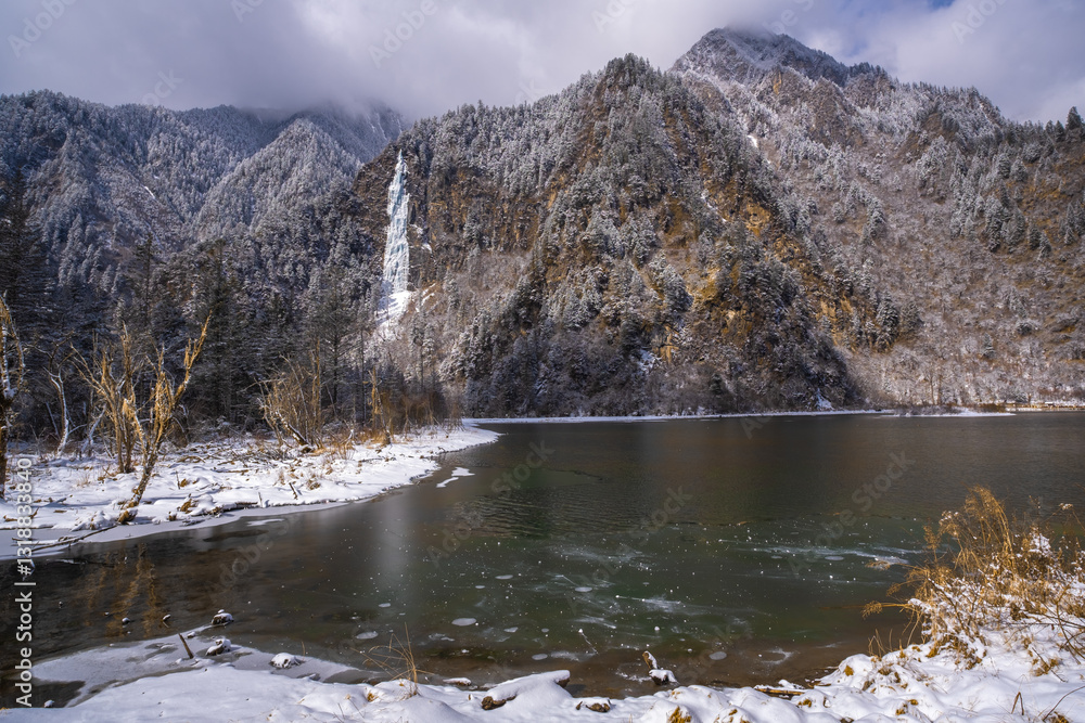 Bipenggou National Park in Sichuan China, is a natural reserve blessed with typical alpine views, including virgin forest, plateau lakes, glaciers, snow mountains, tinkling streams and waterfalls