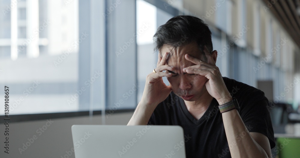 Asian businessman burn out on failed job in office. Elderly office worker expresses emotions Failed to work No success. Financial Communication Business problem. Working too hard overtime Asian businessman burn out on failed job in office. Elderly office worker expresses emotions Failed to work No success. Financial Communication Business problem. Working too hard overtime