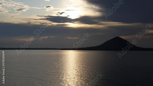 Wallpaper Mural sunset over the sea Torontodigital.ca