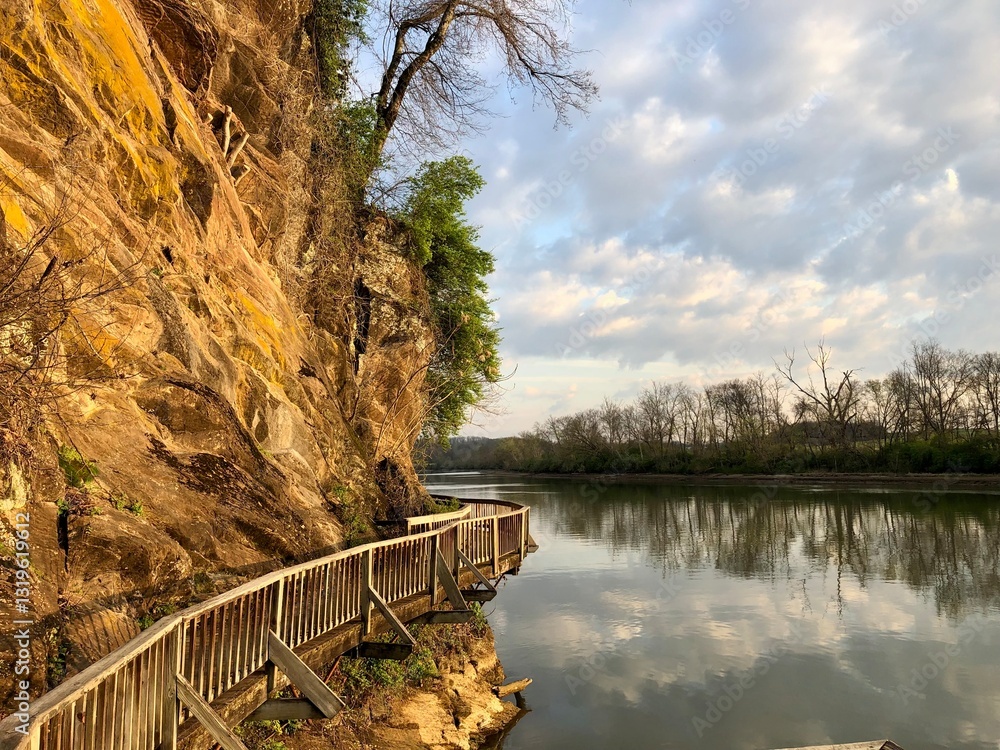 Fototapeta premium Boardwalk on the Tennessee River