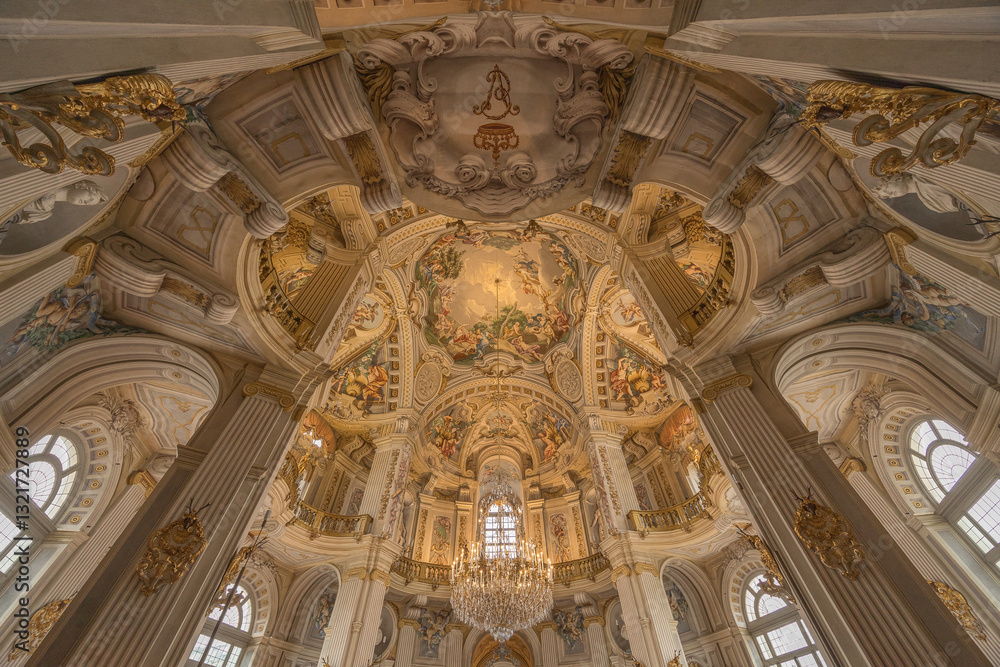 Obraz premium Torino, Italy - March 9, 2025: architectural detail of Palazzina di Caccia Stupinigi in Piemonte.