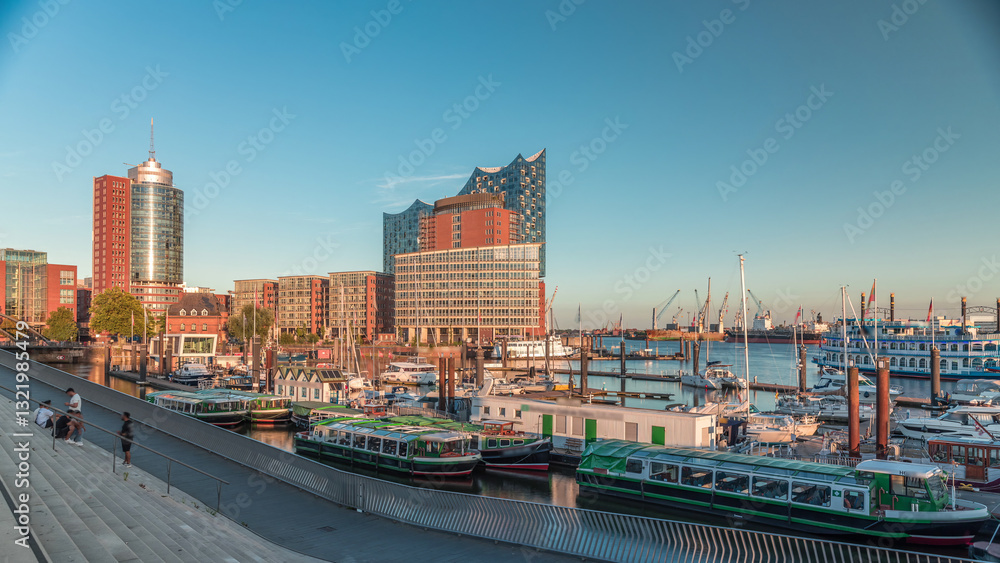 Obraz premium Jan Fedder Promenade timelapse hyperlapse in Hamburg, Germany, a vibrant waterfront area.