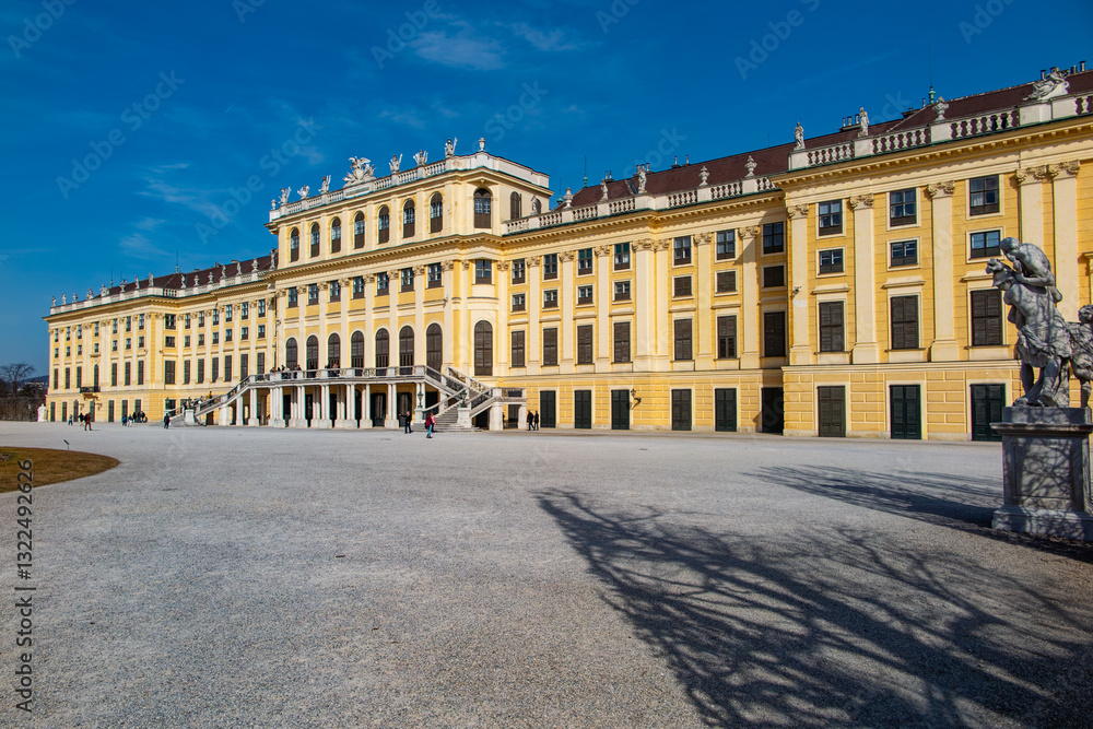 View of Schonbrunn palace in Wien View of Schonbrunn palace in Wien