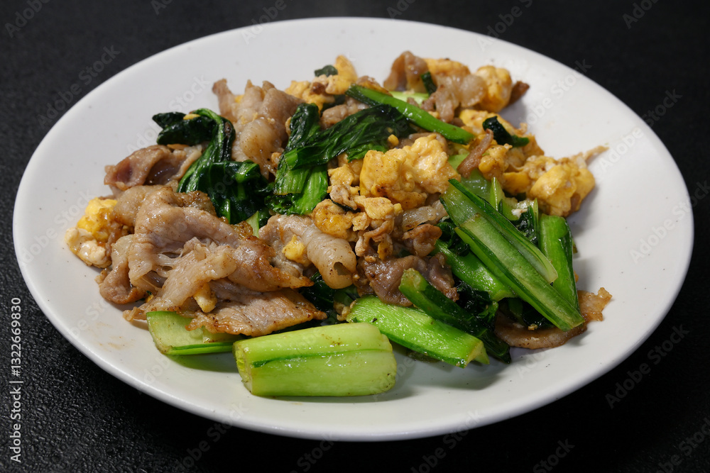 豚肉と小松菜の中華風卵炒め