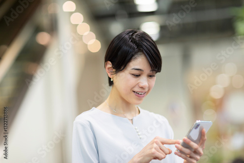 Wallpaper Mural ビジネスウーマンのポートレート Torontodigital.ca