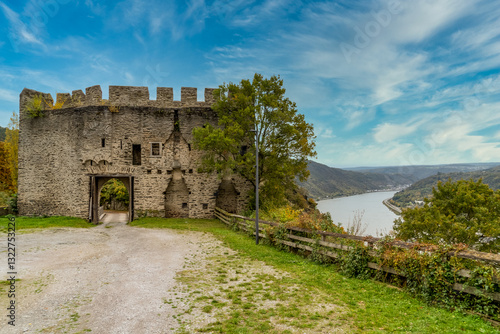 Sterrenberg's Gaze: A Storied Fortress Overlooking the Rhine, outer castle gate