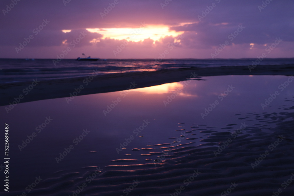 Obraz premium Coucher de soleil sur le bassin d'arcachon , gironde