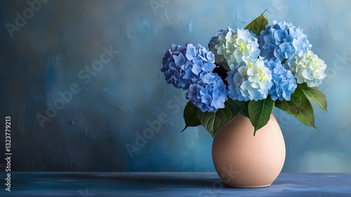 Obraz na płótnie Blue hydrangea in a ceramic vase w salonie