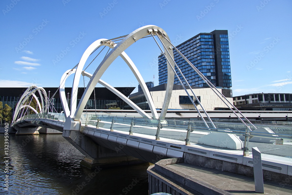 Fototapeta premium Modern footbridge over Yarra River in Melbourne, Victoria, Australia 