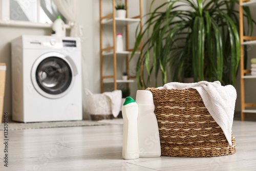Wicker basket with towels a...