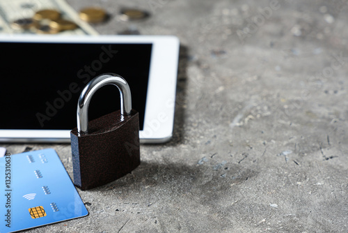 Padlock with credit card an...
