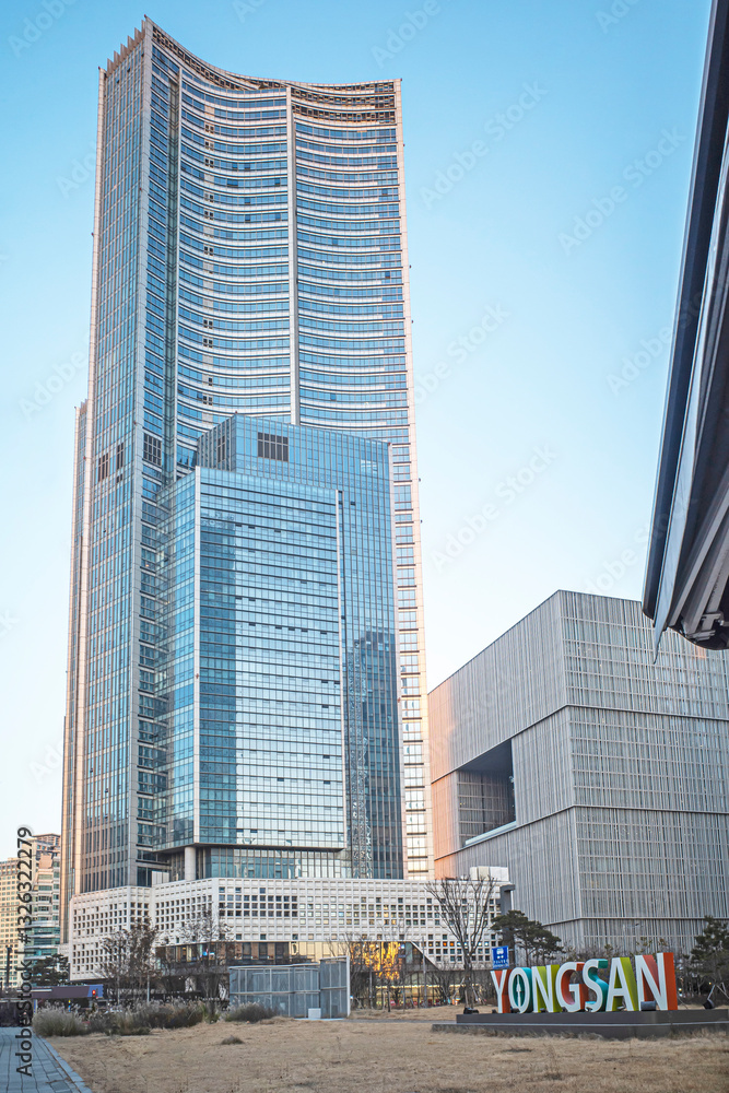 Fototapeta premium 高層ビル