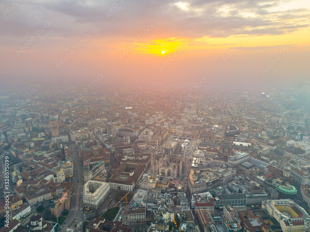 Naklejka premium Milan Aerial View with Duomo Cathedral and City Skyline