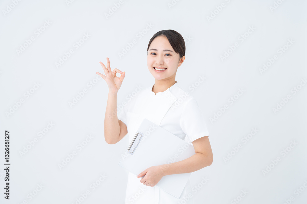 若い看護師の女性 若い看護師の女性