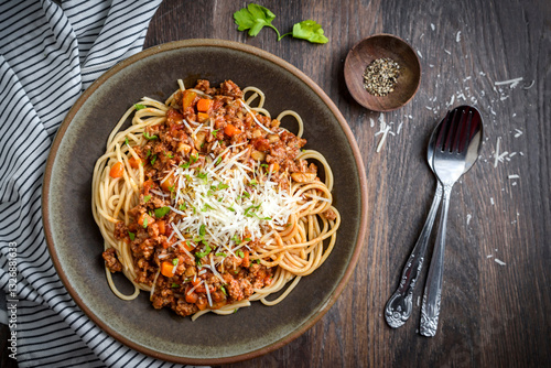 Spaghetti bolognese with tomato sauce 