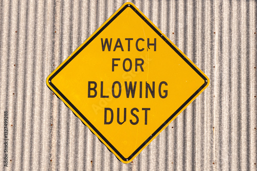 Obraz na płótnie Sign saying 'Watch of Blowing Dust.' w salonie