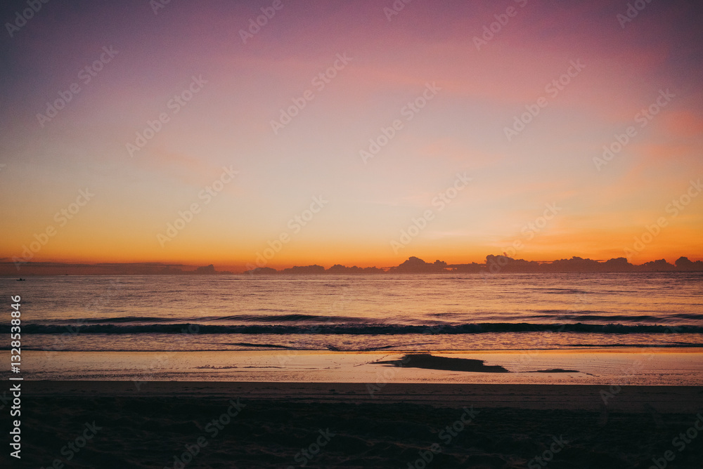Fototapeta premium colorful sunrise on the beach
