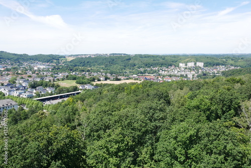 Obraz na płótnie Aussicht vom Jübergturm im Sauerlandpark Hemer w salonie