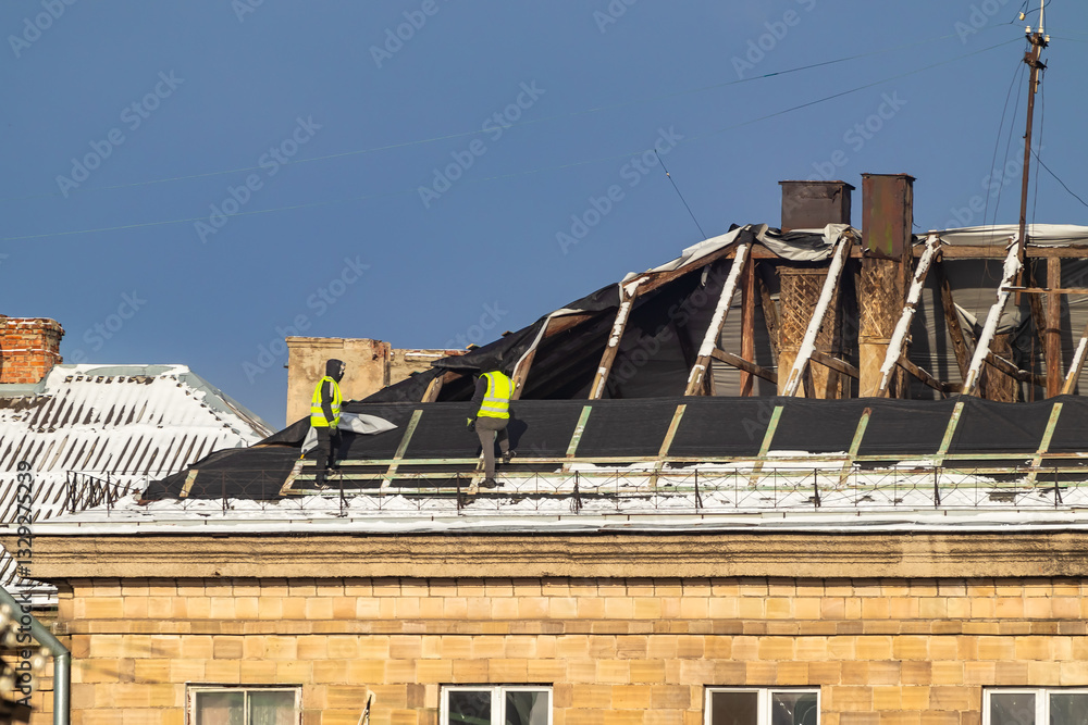 Replacement of the roof covering of the building. Repair of the roof of the old house Replacement of the roof covering of the building. Repair of the roof of the old house