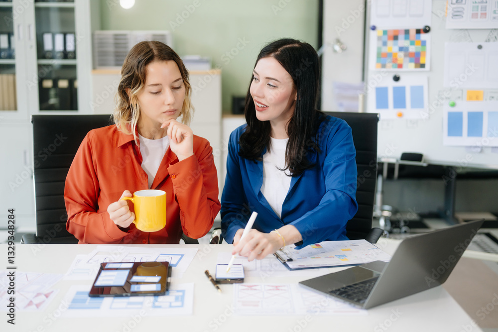 Explore dynamic UX, UI designs with wireframes, prototyping, teamwork, and creative layouts for web and mobile. Perfect Explore dynamic UX, UI designs with wireframes, prototyping, teamwork, and creative layouts for web and mobile. Perfect