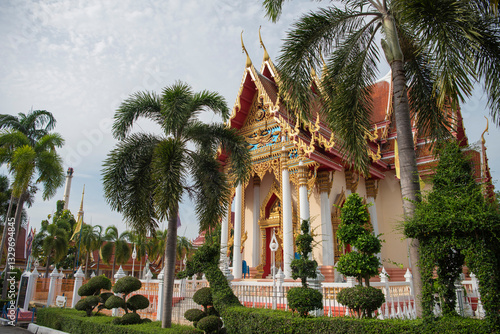 Wallpaper Mural THAILAND RAYONG WAT LUM MAHACHAI CHUMPHON Torontodigital.ca