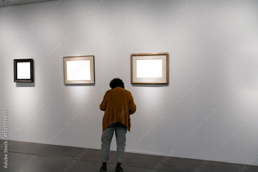 blank fame in gallery