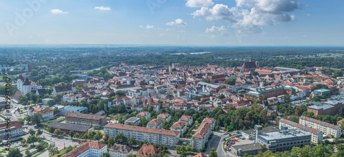 Foto Ingolstadt im Luftbild, Ausblick auf die Stadtbezirke nördlich der Innenstadt um