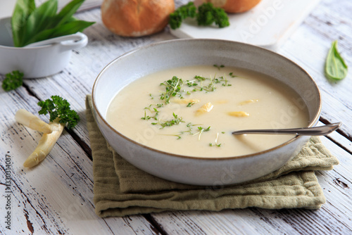 Photography Weiße Spargelcremesuppe