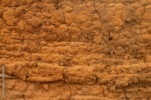 fondo o pared en tierra con textura vintage tipico de construcciones de paredes o casas de pueblos