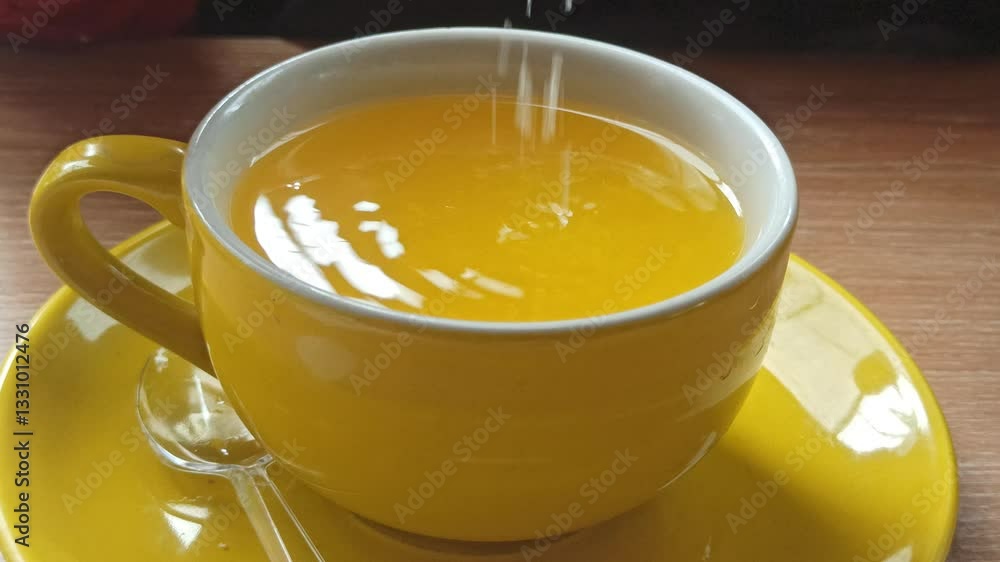 Very delicious hot lemon suitable for rainy weather Very delicious hot lemon suitable for rainy weather