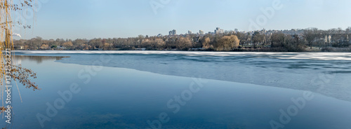 Obraz na płótnie south-eastern shore of frozen Max-Eyth-See lake, Stuttgart, Germany w salonie