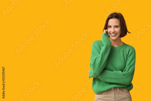 Happy young woman in stylis...