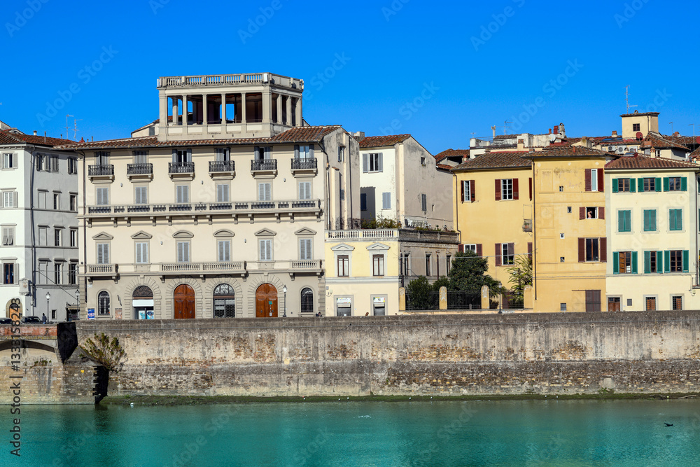 Naklejka premium Uferstraße Lungarno delle Grazie in Florenz