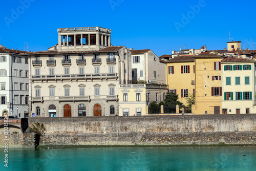 Uferstraße Lungarno delle Grazie in Florenz