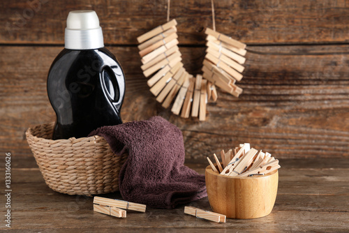 Laundry detergent bottle, w...
