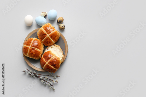 Plate with Easter cross bun...
