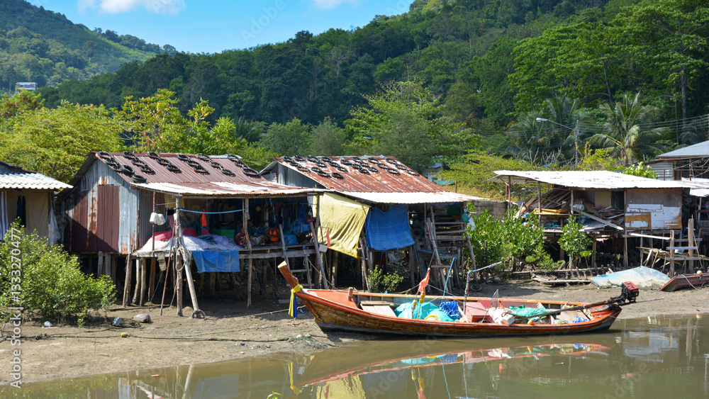 Thai Fishing Village: Life on the Riverbank Thai Fishing Village: Life on the Riverbank
