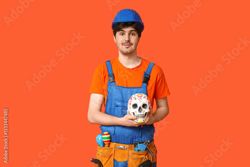 Young male construction wor...