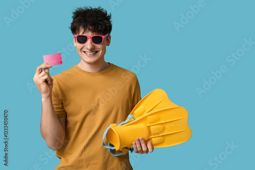 Young man in sunglasses wit...