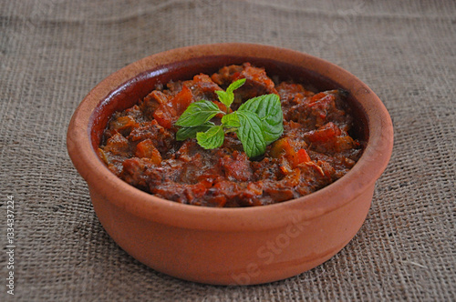Photos Meat sauteed in the crock